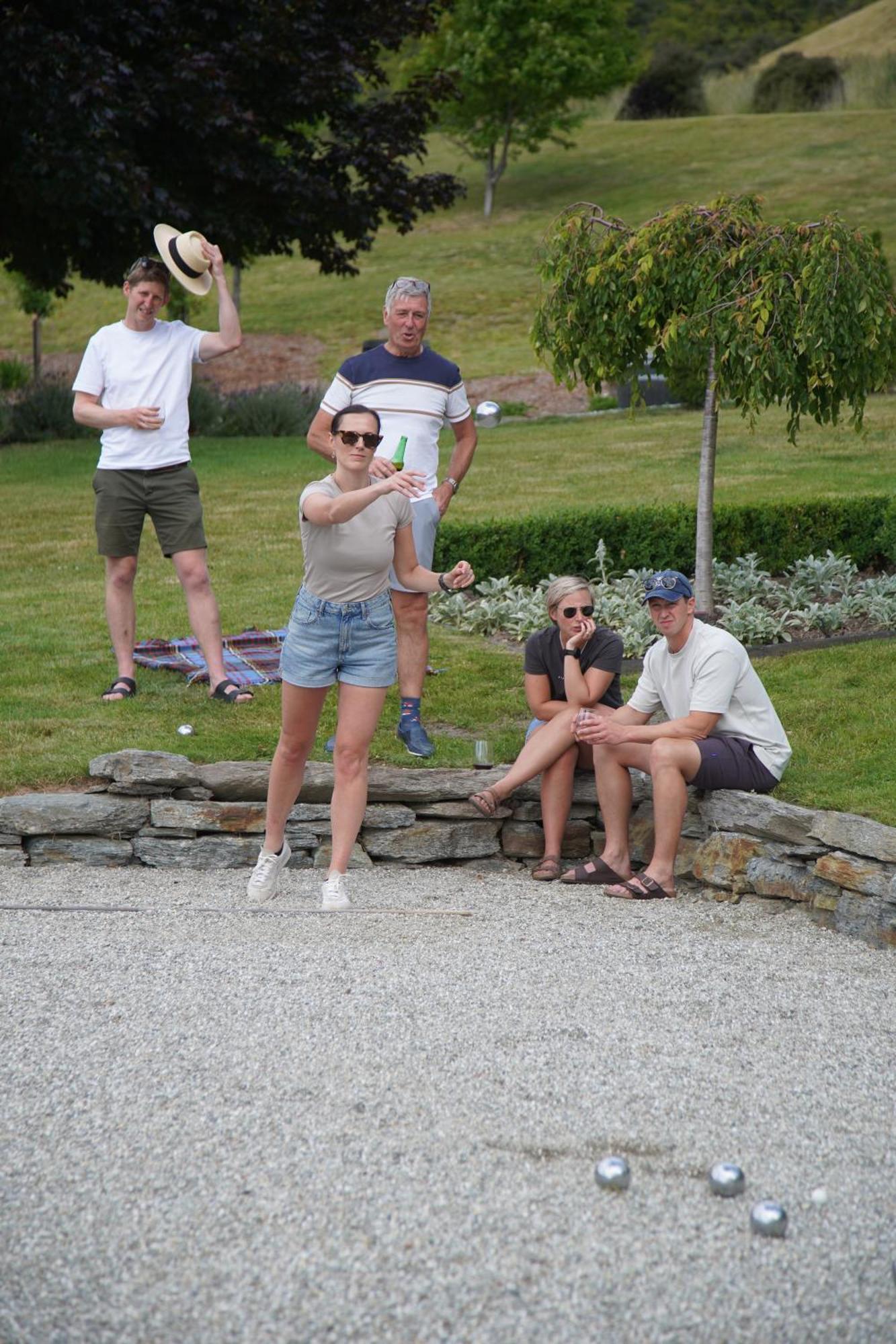 Mt Rosa Lodge Boutique Vineyard Accommodation Wanaka Exteriör bild