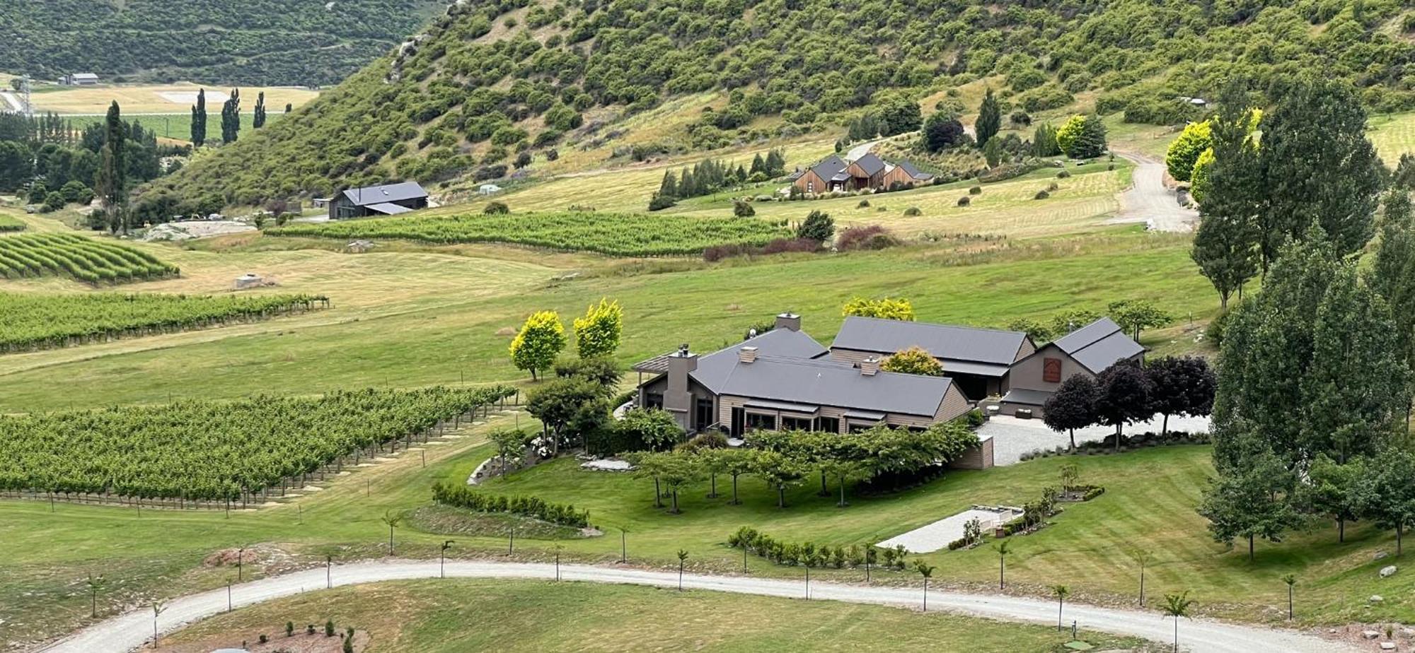 Mt Rosa Lodge Boutique Vineyard Accommodation Wanaka Exteriör bild