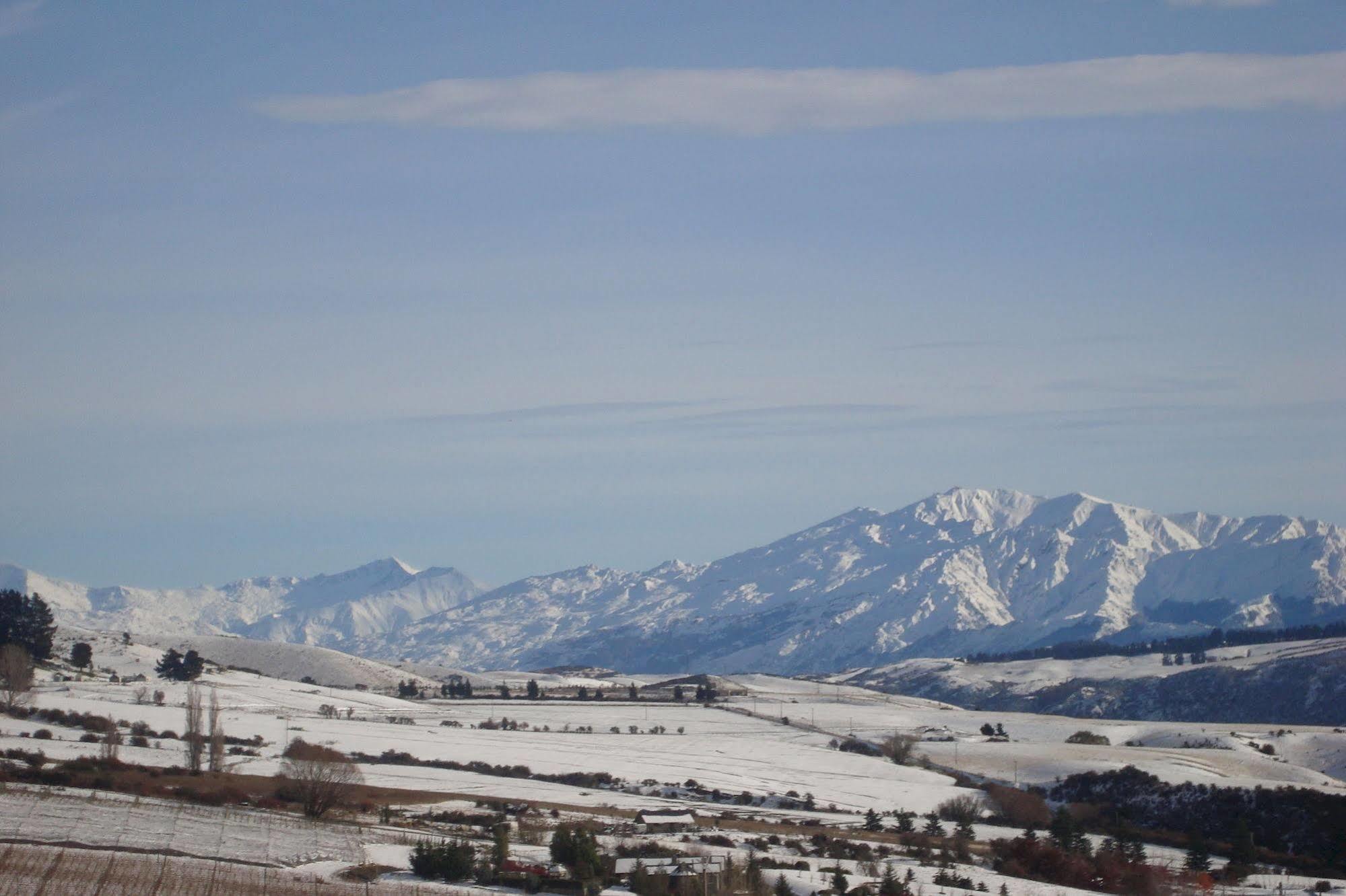 Mt Rosa Lodge Boutique Vineyard Accommodation Wanaka Exteriör bild