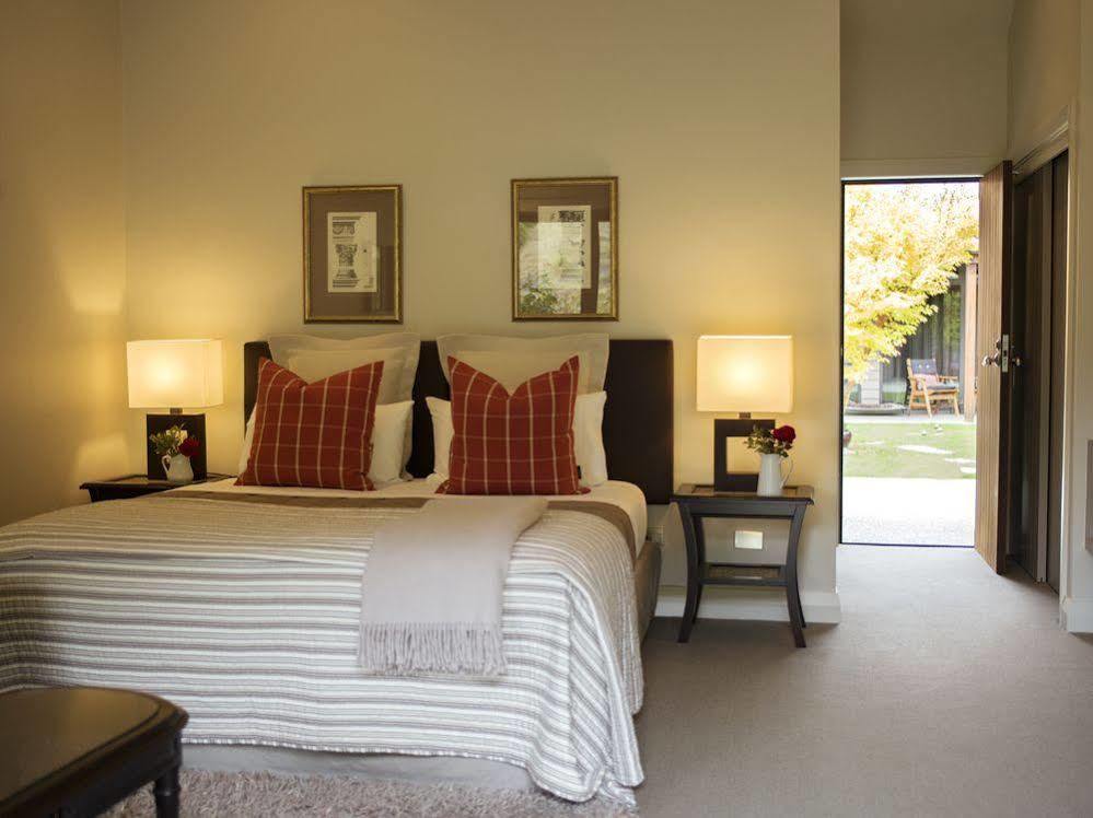 Mt Rosa Lodge Boutique Vineyard Accommodation Wanaka Exteriör bild