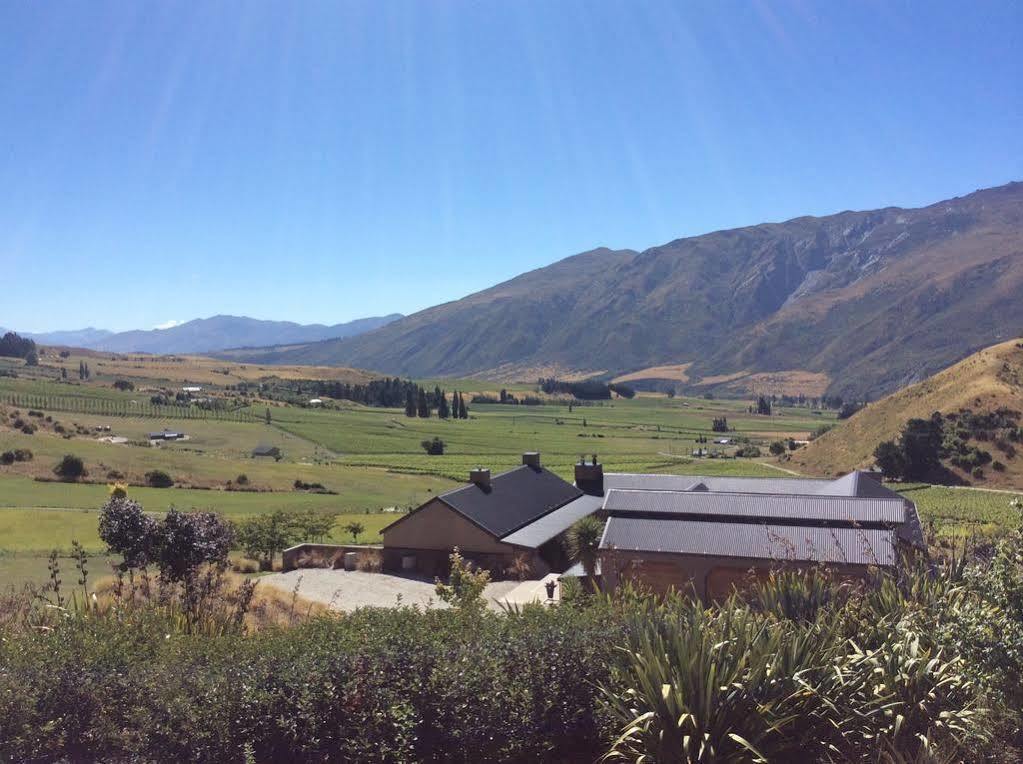 Mt Rosa Lodge Boutique Vineyard Accommodation Wanaka Exteriör bild